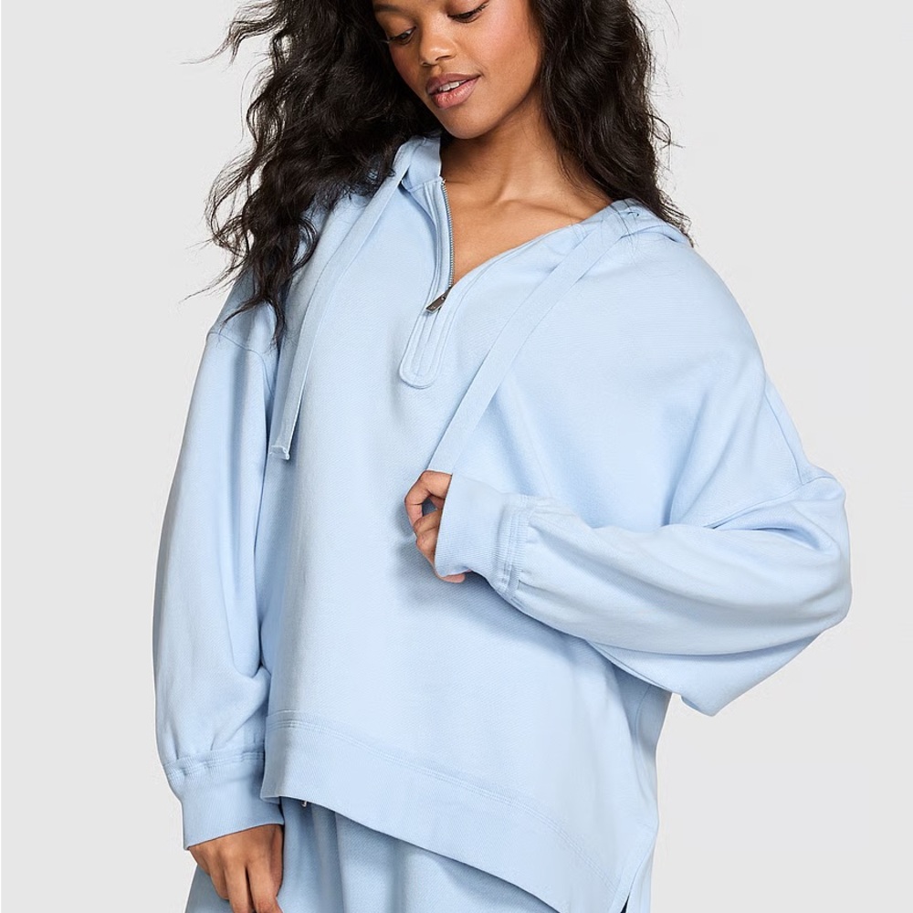 NWT Pink Victoria’s Secret Icy Blue Campus Fleece Tunic Hoodie Size Medium